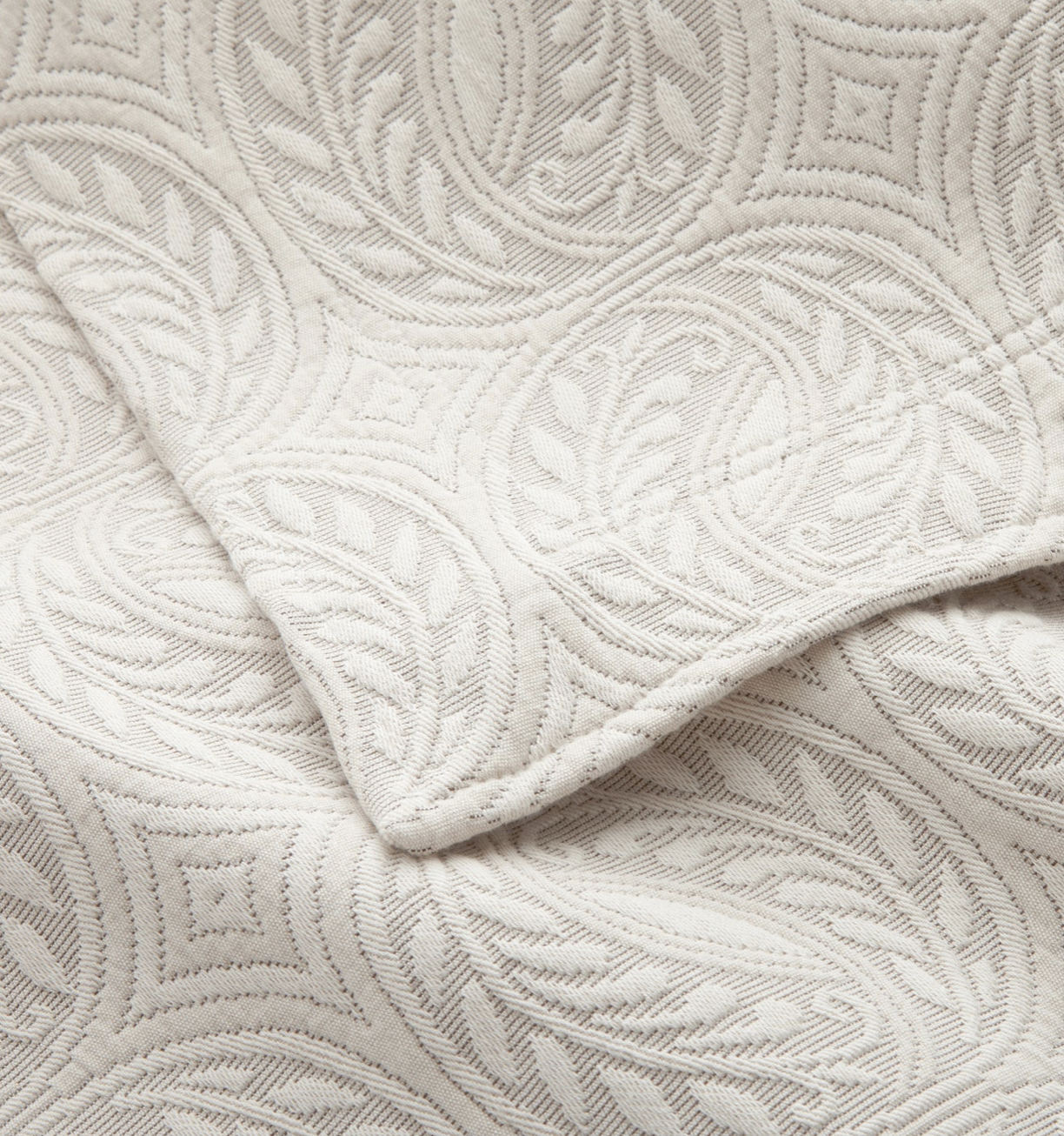 Vienna cotton coverlet by Peacock Alley