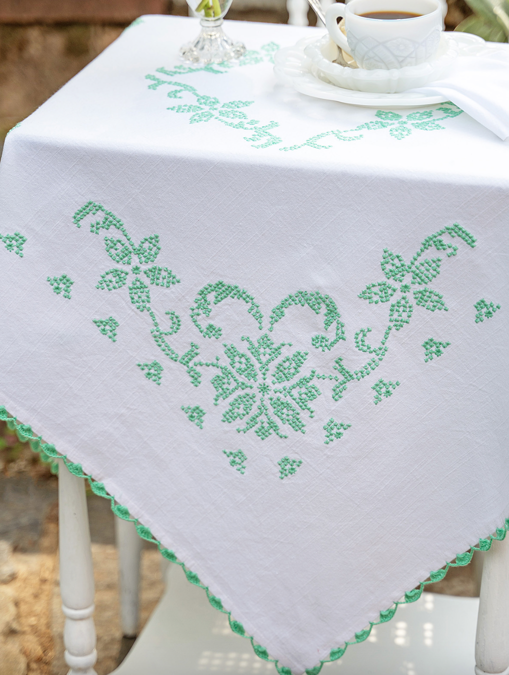 April Cornell Abigail Embroidery Tea Cloth