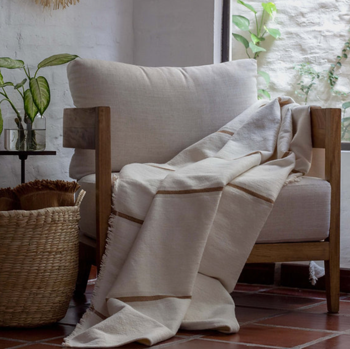 Poyvi Olimpia Leather blankets handmade in Paraguay