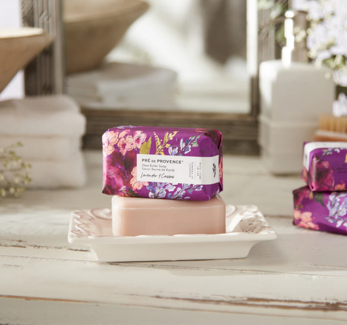 Lavender & Cassis soap bar by Pré de Provence