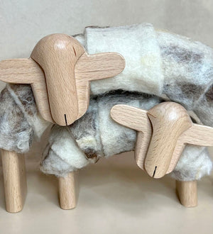 Sheep and lamb with felted wool handmade in Uruguay
