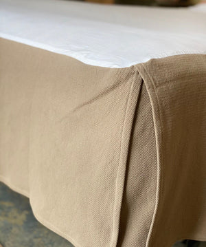 Queen Matelassé cotton bed skirt