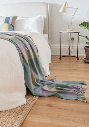 Recycled wool "Thistle Meadow" throw